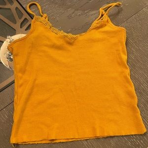 Yellow corp top